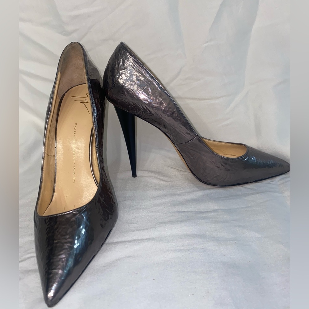 Pewter  Giuseppe Zanotti pumps 3” heels. Worn once